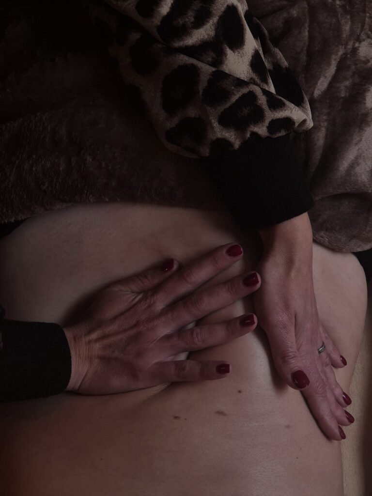 Angelique Bourges, Ventabren, Coudoux, thérapeute, holistique, massage, bien-être, Naturopathe, réflexologie, mal de ventre, digestion difficile, stress